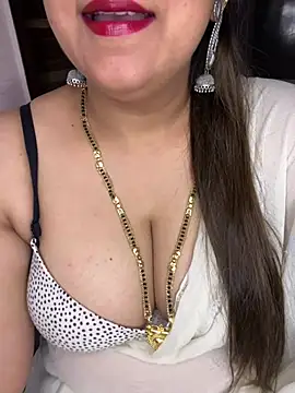 Snapshot of Zoya_Varma004 chatting on 15, 5, 2026 Zoya Varma004 online show from 15, 5, 2026
