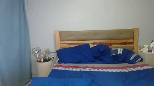 Snapshot of couplesex_ve chatting on 15, 11, 2025 couplesex ve online show from 15, 11, 2025