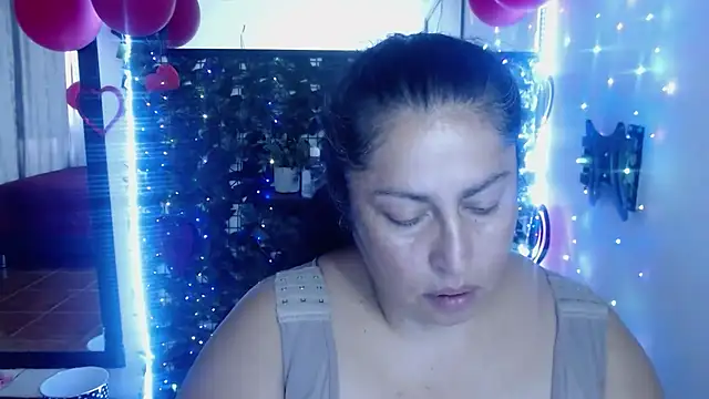 Keyla01  online show from 4, 2, 2025