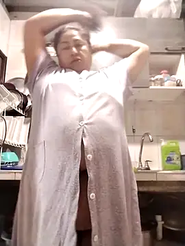 Snapshot of Keyla01_ chatting on 15, 12, 2025 Keyla01 online show from 15, 12, 2025