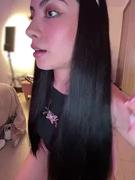 martiiaciar online show from 4, 12, 2025