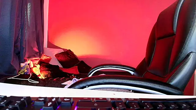 lulubigtitts1 online show from 8, 4, 2026