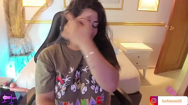 lucy26  online show from 25, 1, 2025