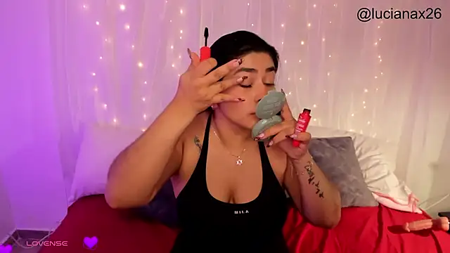 lucy26  online show from 12, 11, 2025