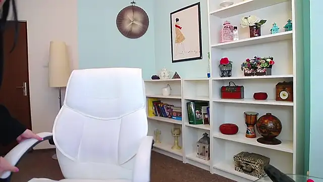 AllanaJoy online show from 26, 2, 2025