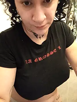 callmelouve online show from 22, 10, 2025