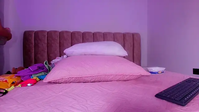  linda milk  online show from 13, 11, 2025