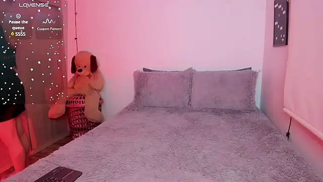 sophi mooreno online show from 12, 2, 2025