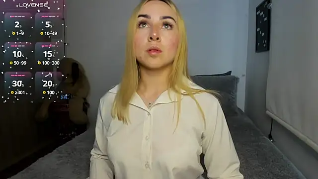 sophi mooreno online show from 26, 2, 2025