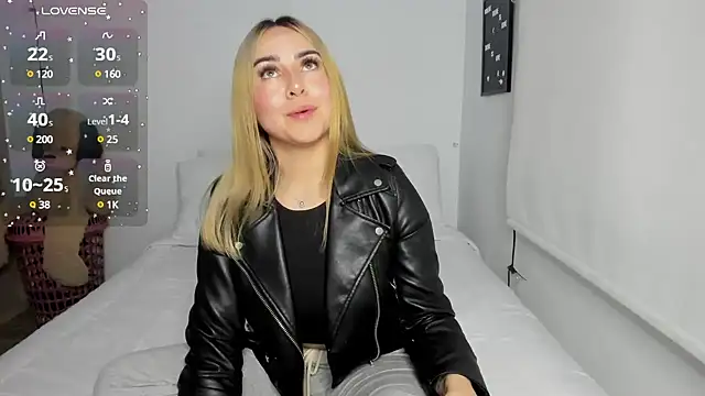 sophi mooreno online show from 5, 3, 2025