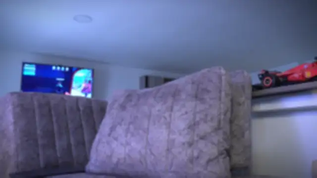 Frank Farrell online show from 9, 10, 2025