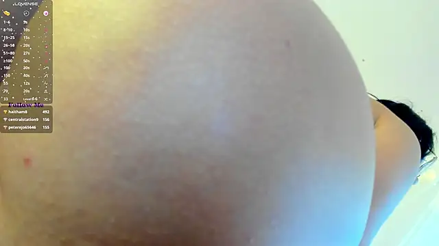 Snapshot of Silvanna-Moree chatting on 20, 1, 2025 Silvanna-Moree online show from 20, 1, 2025