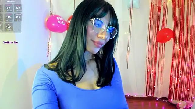 Snapshot of Silvanna-Moree chatting on 21, 2, 2025 Silvanna-Moree online show from 21, 2, 2025