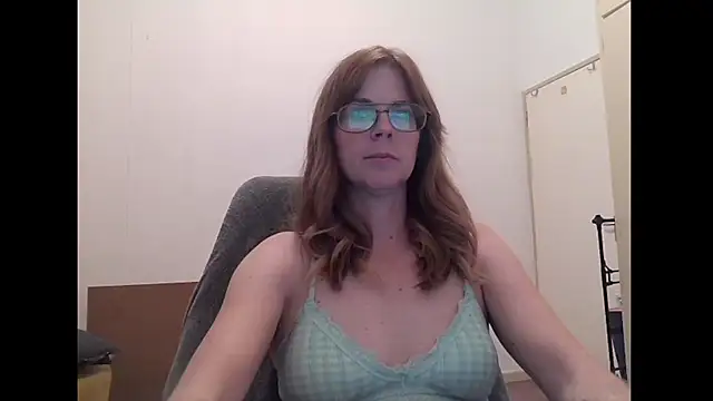 Snapshot of SavannaGirly chatting on 24, 6, 2026 SavannaGirly online show from 24, 6, 2026