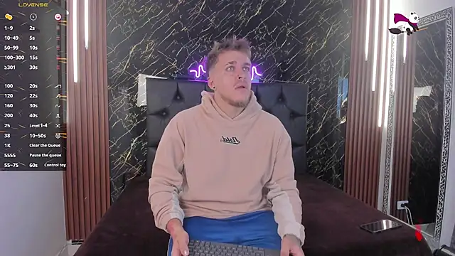 Snapshot of keane_lee chatting on 28, 10, 2025 keane lee online show from 28, 10, 2025