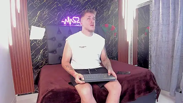 Snapshot of keane_lee chatting on 2, 12, 2025 keane lee online show from 2, 12, 2025