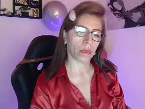 Chayla Ruiz online show from 11, 3, 2025