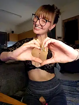 MissMialicious online show from 4, 2, 2025