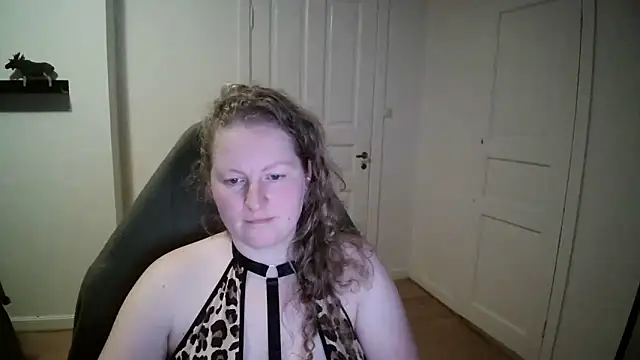 Girlnina-1995 online show from 18, 12, 2024