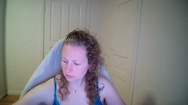 Girlnina-1995 online show from 23, 3, 2026