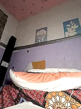 hotbabes163 online show from 10, 3, 2025