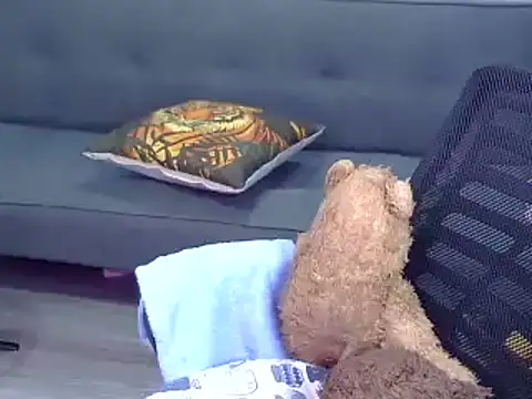 Bee 2k online show from 4, 2, 2026