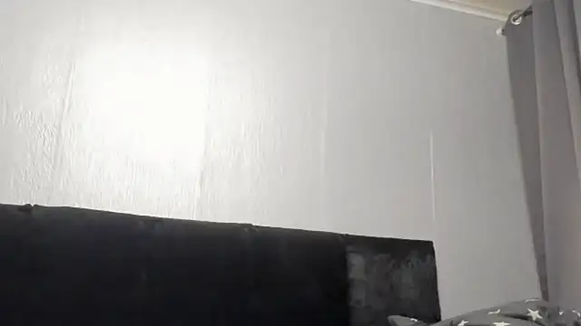 tamarapervert online show from 18, 12, 2025