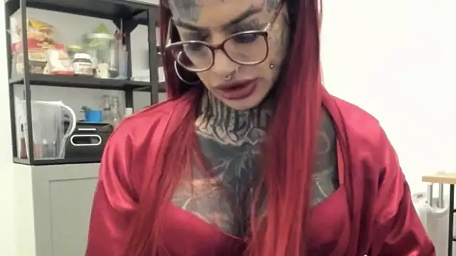 tamarapervert online show from 21, 12, 2025