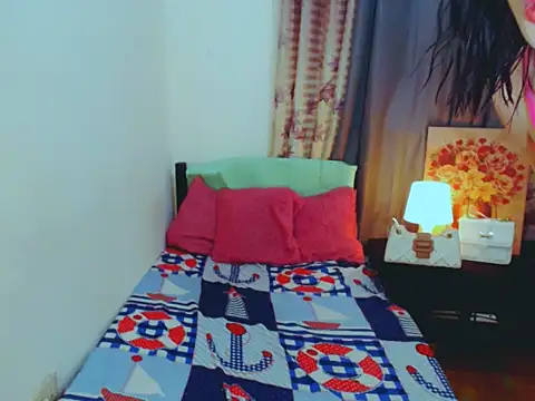 Snapshot of ELLIZABETHFORCUMXX chatting on 10, 10, 2025 ELLIZABETHFORCUMXX online show from 10, 10, 2025