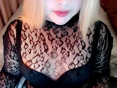 lovelygirlxxx online show from 1, 5, 2026