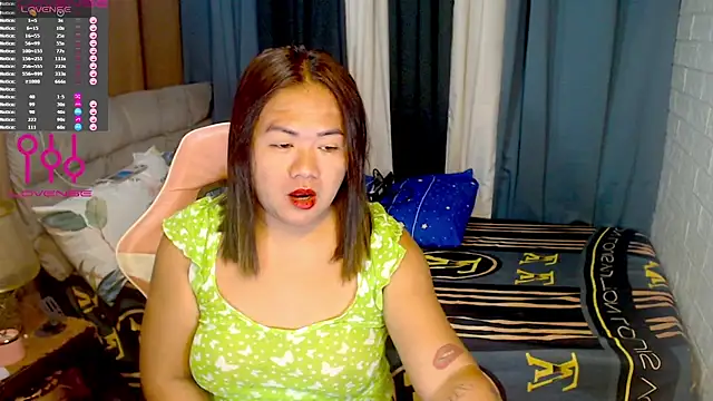 Snapshot of MagnificatMistress chatting on 12, 9, 2025 MagnificatMistress online show from 12, 9, 2025