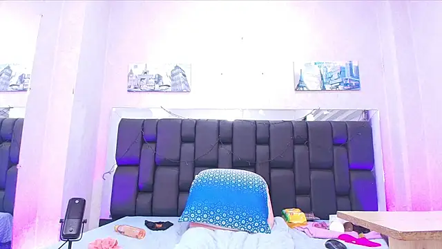  carolina fox online show from 11, 2, 2025