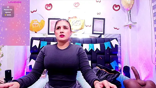  carolina fox online show from 1, 10, 2025