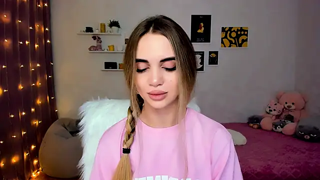 aPieceOfJoy online show from 7, 12, 2024