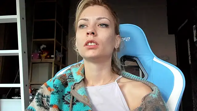 karo123421 online show from 12, 11, 2025