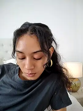 Leaberry online show from 24, 10, 2025