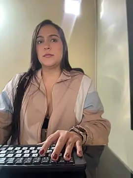 Snapshot of kendall_52 chatting on 7, 5, 2026 kendall 52 online show from 7, 5, 2026