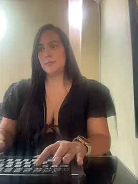 Snapshot of kendall_52 chatting on 7, 7, 2026 kendall 52 online show from 7, 7, 2026