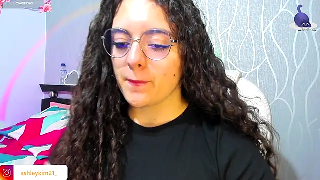 AshleyKim  online show from 21, 9, 2025