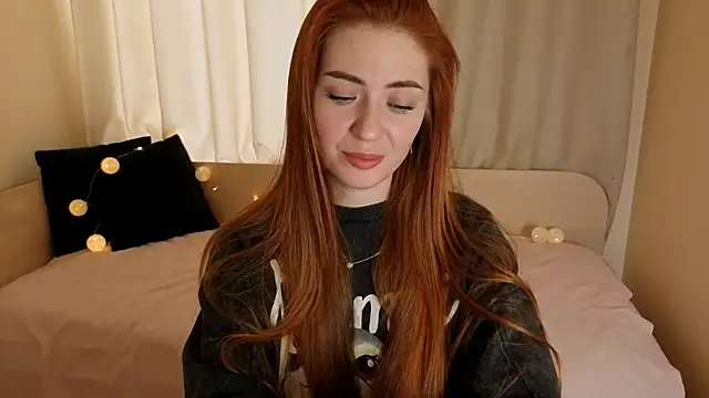 Adelyna Bird online show from 19, 12, 2025