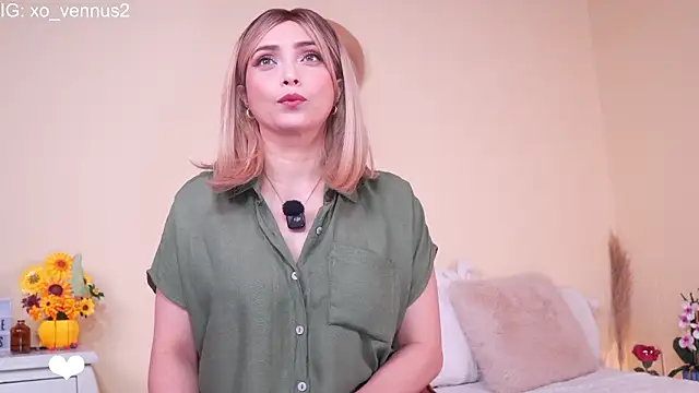 annie22love online show from 2, 2, 2026