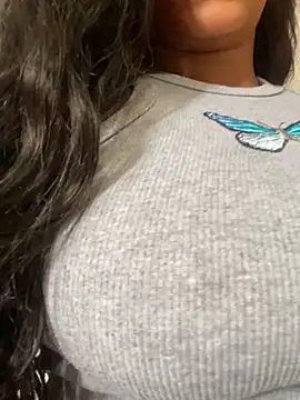 Snapshot of bea3liz chatting on 12, 1, 2025 bea3liz online show from 12, 1, 2025