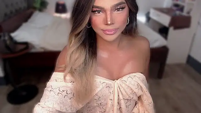 liaa lurrecams online show from 13, 6, 2026