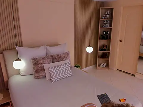 EricaCopola online show from 1, 10, 2025