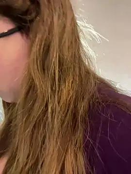 DienkaGreen online show from 3, 12, 2025