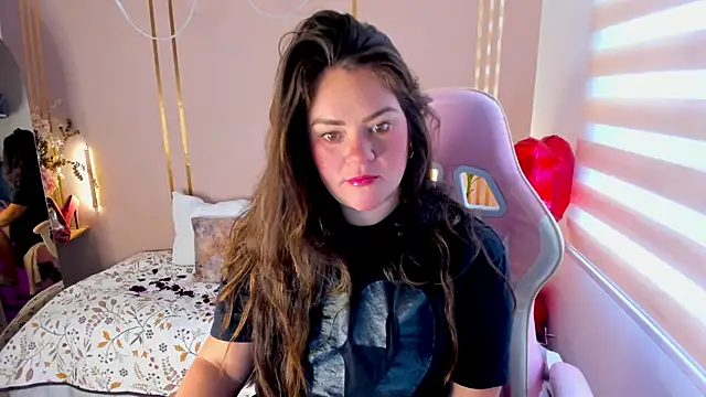 Snapshot of lena_paulxo chatting on 12, 7, 2026 lena paulxo online show from 12, 7, 2026