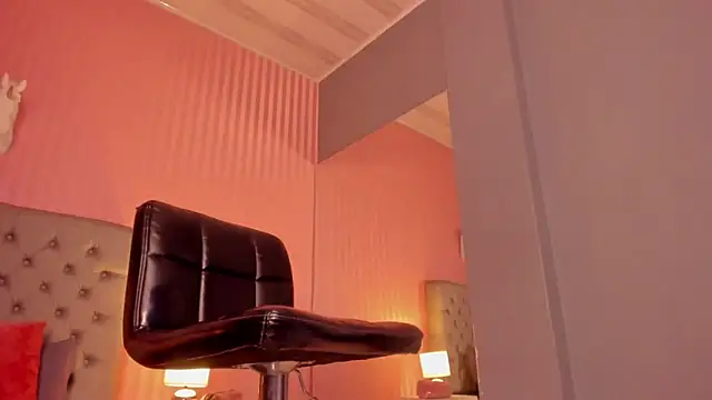 jailin smith  online show from 15, 4, 2026