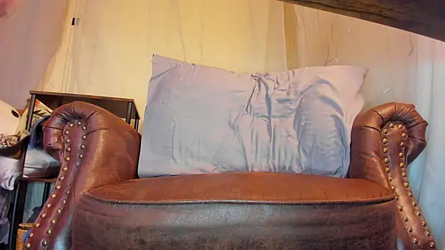 danidollxxx online show from 18, 3, 2025