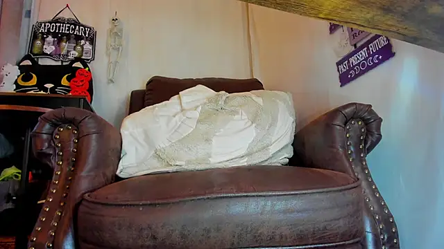 Snapshot of danidollxxx chatting on 23, 9, 2025 danidollxxx online show from 23, 9, 2025