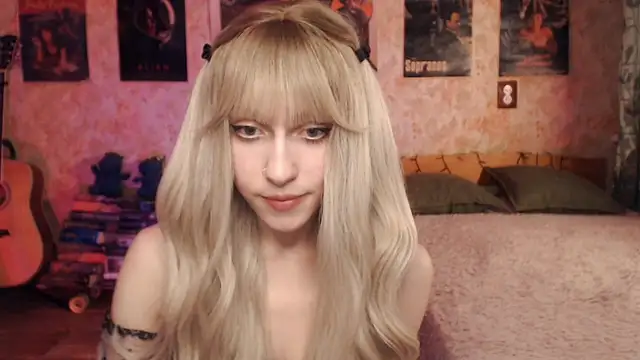 Friendly Ellie online show from 18, 3, 2025